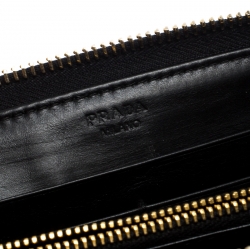 Pre Owned Prada Black Patent Leather Zip Around Wallet