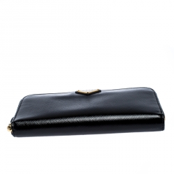 Pre Owned Prada Black Patent Leather Zip Around Wallet