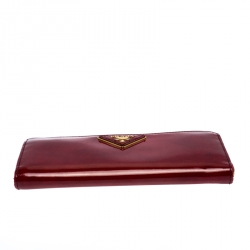 Pre Owned Prada Red Patent Leather Zip Around Wallet