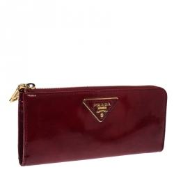 Pre Owned Prada Red Patent Leather Zip Around Wallet