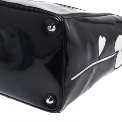 Pre Owned Prada Black Patent Leather Spazzolato Flower Top Handle Bag