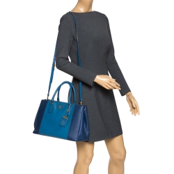 Pre Owned Prada Blue Bicolor Saffiano Lux Leather Medium Double Zip Tote