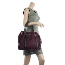 مملوكة مسبقًا Prada Burgundy Tessuto Nylon Tote
