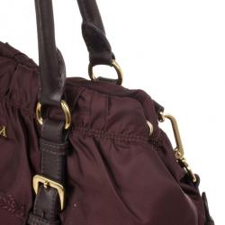 مملوكة مسبقًا Prada Burgundy Tessuto Nylon Tote
