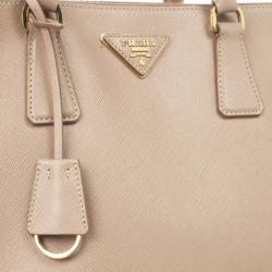 مملوكة مسبقًا Prada Light Pink Saffiano Lux Double Zip Tote 
