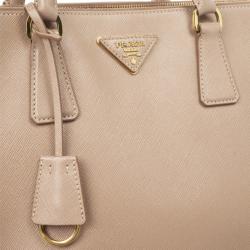 مملوكة مسبقًا Prada Light Pink Saffiano Lux Double Zip Tote 