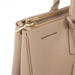 مملوكة مسبقًا Prada Light Pink Saffiano Lux Double Zip Tote 