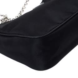 Pre Owned Prada Black Nylon Re-Edition 2005 Shoulder Bag
