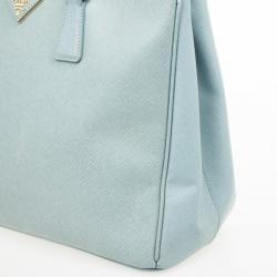 مملوكة مسبقًا Prada Baby Blue Saffiano Lux Double-Zip Tote