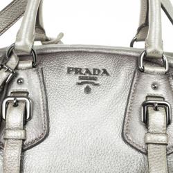 مملوكة مسبقًا Prada Metallic Silver Cervo Antik Leather Bauletto Bag