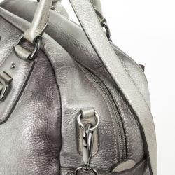 مملوكة مسبقًا Prada Metallic Silver Cervo Antik Leather Bauletto Bag