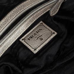 مملوكة مسبقًا Prada Metallic Silver Cervo Antik Leather Bauletto Bag