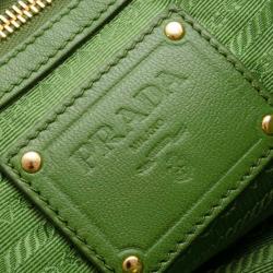 Pre Owned Prada Green Patent Vernice Gaufre Shopping Tote
