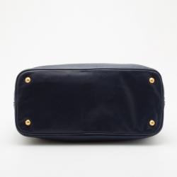 مملوكة مسبقًا Prada Navy Baltico Soft Calf Leather Tote