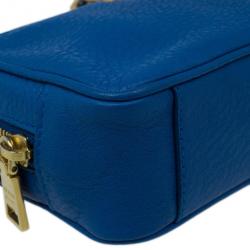 مملوكة مسبقًا حقيبة برادا زرقاء جلد بقر ميني بسحاب كروس