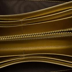 Pre Owned محفظة برادا جلد سافيانو ذهبي بسحاب و فيونكة