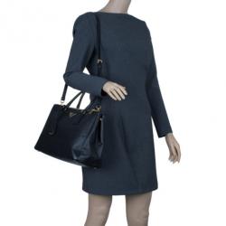 مملوكة مسبقًا Prada Black Saffiano Small Lux Double Zip Tote