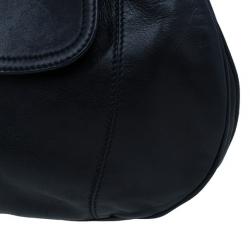 مملوكة مسبقًا Prada Black Leather Shoulder Bag
