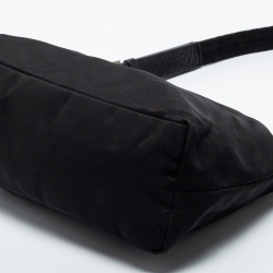 Pre Owned Prada Black Nylon and Leather Shoulder Bag