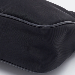 Pre Owned Prada Black Nylon and Leather Re-Edition 2005 Shoulder Bag