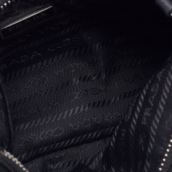 Pre Owned Prada Black Nylon and Leather Re-Edition 2005 Shoulder Bag