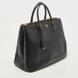 مملوكة مسبقًا Prada Black Saffiano Lux Leather Extra Large Double Zip Tote
