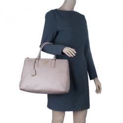 Pre Owned حقيبة يد برادا سافيانو كبيرة سحابات لوكس مزدوجة نيود