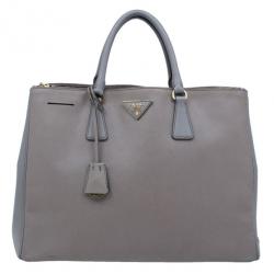 مملوكة مسبقًا Prada Clay Grey Saffiano Lux Medium Double-Zip Tote
