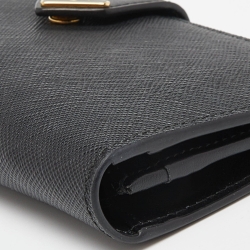 Pre Owned Prada Black Leather Saffiano Leather Wallet
