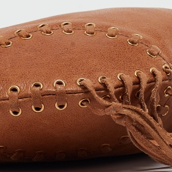 مملوكة مسبقًا Prada Brown Leather Tassel Baguette Bag