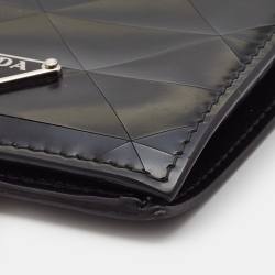 Pre Owned Prada Black Glossy Triangle Quilt Leather Flap Card Case 