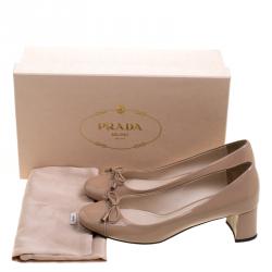 Pre Owned Prada Beige Patent Leather Bow Block Heel Pumps Size 37.5