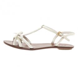 مملوكة مسبقًا Prada White Patent Leather Bow Detail Flat Sandals Size 38