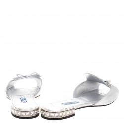Pre Owned Prada Silver Metallic Leather Bow Jeweled Heel Flat Slides Size 38