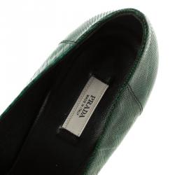 Pre Owned Prada Green Lizard Leather Crystal Embellished Pumps Size 38.5