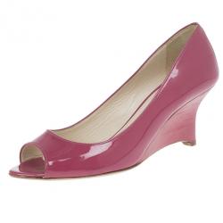 Pre Owned Prada Fuchsia Patent Leather Peep Toe Wedges Size 38