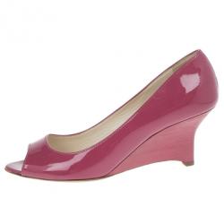 Pre Owned Prada Fuchsia Patent Leather Peep Toe Wedges Size 38