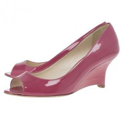 Pre Owned Prada Fuchsia Patent Leather Peep Toe Wedges Size 38