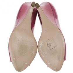 Pre Owned Prada Fuchsia Patent Leather Peep Toe Wedges Size 38