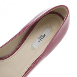 Pre Owned Prada Fuchsia Patent Leather Peep Toe Wedges Size 38