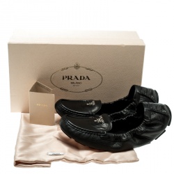 Pre Owned Prada Black Leather Scrunch Loafers Size 39.5