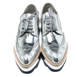 Pre Owned حذاء رياضي برادا ديربي بنعل سميك وينجتب مموج جلد بروج فضي ميتاليك مقاس 37.5