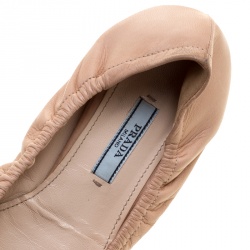 Pre Owned Prada Beige/Black Cap Toe Scrunch Ballet Flats Size 38.5
