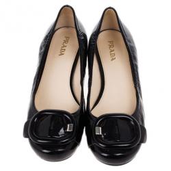 مملوكة مسبقًا Prada Black Patent Leather Buckle Ballet Flats Size 40.5