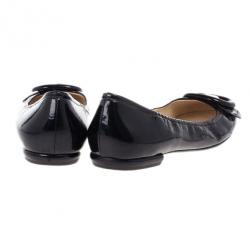 مملوكة مسبقًا Prada Black Patent Leather Buckle Ballet Flats Size 40.5