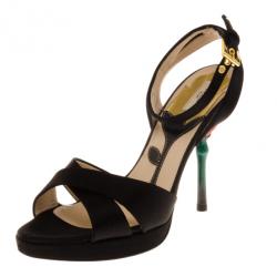 مملوكة مسبقًا Prada Black Satin Floral Enamel Sandals Size 35.5