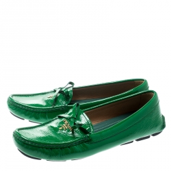 Pre Owned Prada Green Patent Leather Bow Loafers Size 39