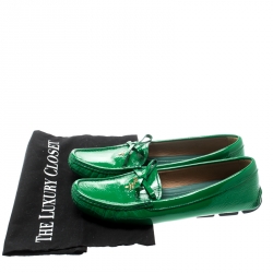 Pre Owned Prada Green Patent Leather Bow Loafers Size 39