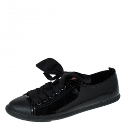 Pre Owned Prada Black Crumbled Patent Leather And Rubber Cap Toe Lace Up Sneakers Size 40.5