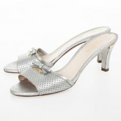 Pre Owned Prada Silver Perforated Saffiano Bow Slides Size 38